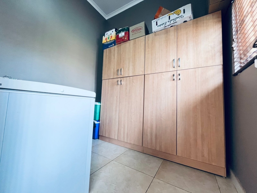 3 Bedroom Property for Sale in Safari Gardens North West